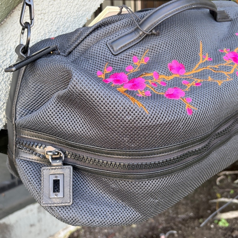 NWT Caraa Black Travel Bag with Japanese Cherry Blossoms Duffle Yoga Bag - Picture 5 of 11
